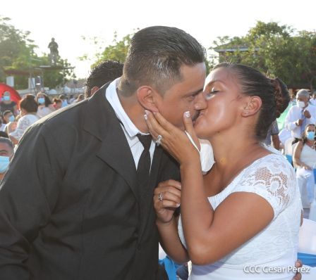 Cuatrocientas parejas se dieron el “Si… Acepto” en ocasión del Día del Amor y la Amistad