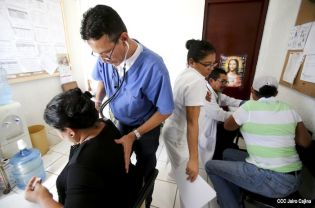 Médicos Sandinistas atienden a pobladores de Bluefields