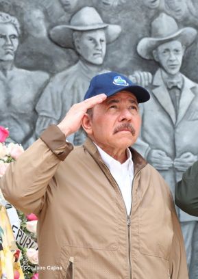 ¡Sandino vive, la lucha por el amor, por la justicia sigue!