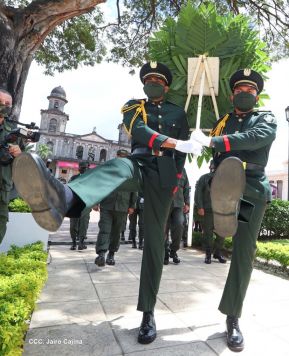 ¡Sandino vive, la lucha por el amor, por la justicia sigue!