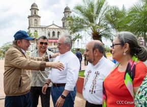 ¡Sandino vive, la lucha por el amor, por la justicia sigue!