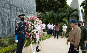 ¡Sandino vive, la lucha por el amor, por la justicia sigue!