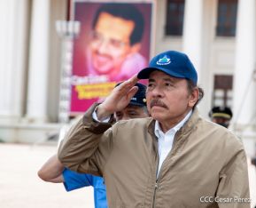 ¡Sandino vive, la lucha por el amor, por la justicia sigue!