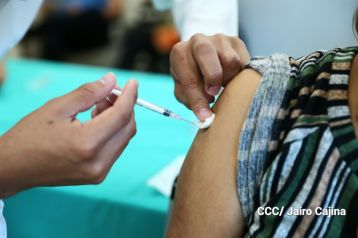 Primera jornada de vacunación voluntaria contra la Covid-19 en Nicaragua