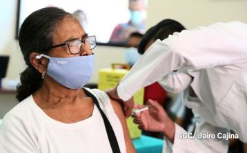 Primera jornada de vacunación voluntaria contra la Covid-19 en Nicaragua