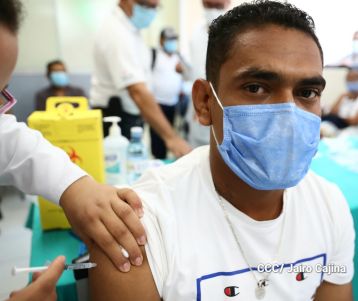 Primera jornada de vacunación voluntaria contra la Covid-19 en Nicaragua