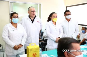 Primera jornada de vacunación voluntaria contra la Covid-19 en Nicaragua