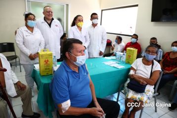 Primera jornada de vacunación voluntaria contra la Covid-19 en Nicaragua