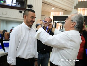 Orden Rigoberto Cabezas a periodistas que han contribuido a la paz, el progreso, estabilidad y desarrollo de Nicaragua