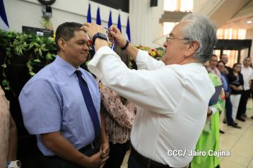 Orden Rigoberto Cabezas a periodistas que han contribuido a la paz, el progreso, estabilidad y desarrollo de Nicaragua