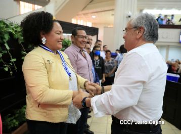 Orden Rigoberto Cabezas a periodistas que han contribuido a la paz, el progreso, estabilidad y desarrollo de Nicaragua