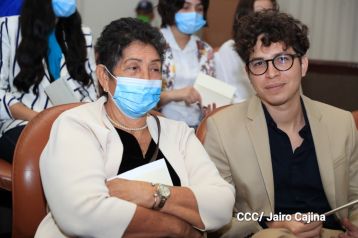 Orden Rigoberto Cabezas a periodistas que han contribuido a la paz, el progreso, estabilidad y desarrollo de Nicaragua