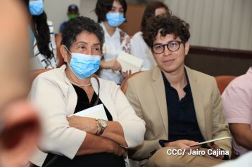 Orden Rigoberto Cabezas a periodistas que han contribuido a la paz, el progreso, estabilidad y desarrollo de Nicaragua