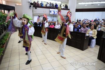 Orden Rigoberto Cabezas a periodistas que han contribuido a la paz, el progreso, estabilidad y desarrollo de Nicaragua