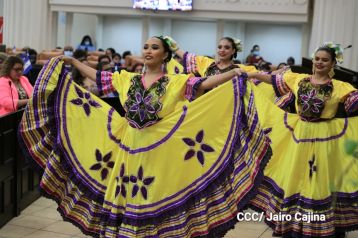 Orden Rigoberto Cabezas a periodistas que han contribuido a la paz, el progreso, estabilidad y desarrollo de Nicaragua