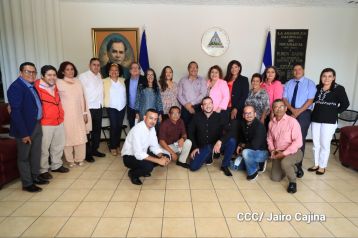 Orden Rigoberto Cabezas a periodistas que han contribuido a la paz, el progreso, estabilidad y desarrollo de Nicaragua