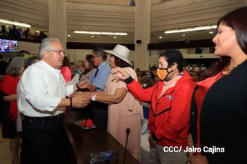 Orden Rigoberto Cabezas a periodistas que han contribuido a la paz, el progreso, estabilidad y desarrollo de Nicaragua