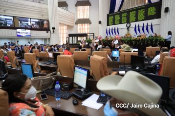 Orden Rigoberto Cabezas a periodistas que han contribuido a la paz, el progreso, estabilidad y desarrollo de Nicaragua