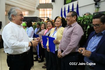 Orden Rigoberto Cabezas a periodistas que han contribuido a la paz, el progreso, estabilidad y desarrollo de Nicaragua