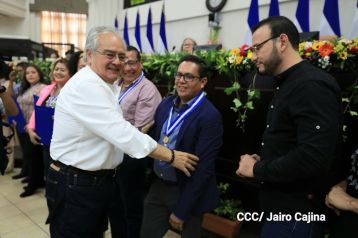 Orden Rigoberto Cabezas a periodistas que han contribuido a la paz, el progreso, estabilidad y desarrollo de Nicaragua