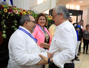 Orden Rigoberto Cabezas a periodistas que han contribuido a la paz, el progreso, estabilidad y desarrollo de Nicaragua