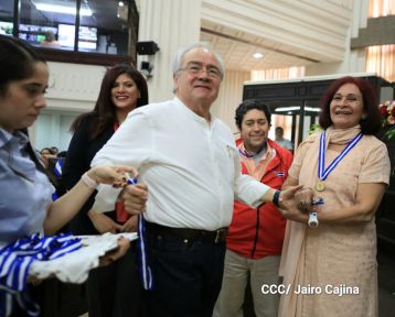 Orden Rigoberto Cabezas a periodistas que han contribuido a la paz, el progreso, estabilidad y desarrollo de Nicaragua