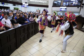 Orden Rigoberto Cabezas a periodistas que han contribuido a la paz, el progreso, estabilidad y desarrollo de Nicaragua