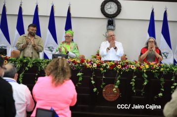 Orden Rigoberto Cabezas a periodistas que han contribuido a la paz, el progreso, estabilidad y desarrollo de Nicaragua