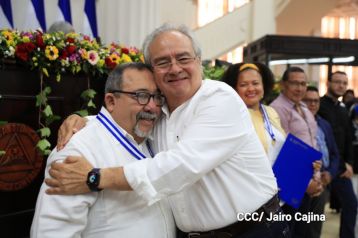 Orden Rigoberto Cabezas a periodistas que han contribuido a la paz, el progreso, estabilidad y desarrollo de Nicaragua