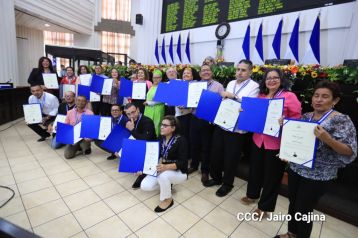 Orden Rigoberto Cabezas a periodistas que han contribuido a la paz, el progreso, estabilidad y desarrollo de Nicaragua