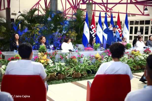 El Comandante Daniel Ortega y la Compañera Rosario Murillo presidieron acto en ocasión del Día Internacional de la Mujer