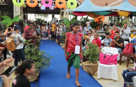 Nicaragua Fuerza Bendita:   III Edición de la Pasarela Verano de Amor