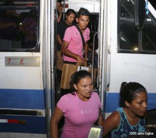 Familias de Blufields celebran victoria FSLN en la Costa Caribe