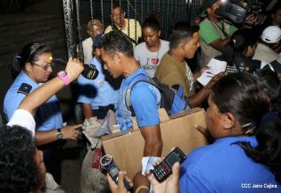 Familias de Blufields celebran victoria FSLN en la Costa Caribe