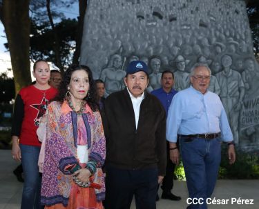 Homenaje al Comandante Tomás Borge y acto del Día Internacional de los Trabajadores