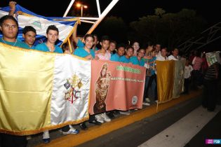 Pueblo de Nicaragua recibe a Su Eminencia el Cardenal Leopoldo Brenes