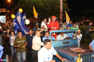 Pueblo de Nicaragua recibe a Su Eminencia el Cardenal Leopoldo Brenes