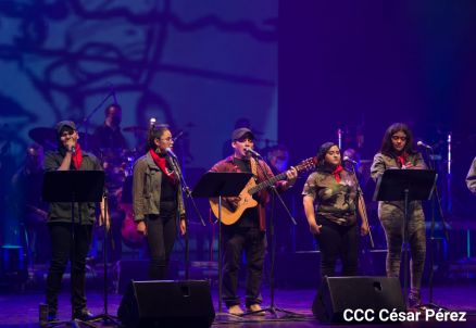 Cantata al General Augusto C. Sandino