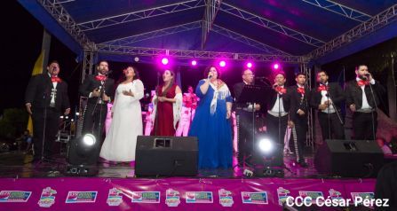 Concierto “Amor de Madre” en el Puerto Salvador Allende