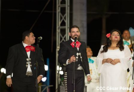 Concierto “Amor de Madre” en el Puerto Salvador Allende