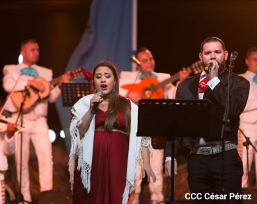 Concierto “Amor de Madre” en el Puerto Salvador Allende