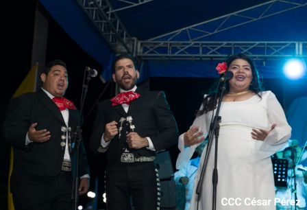 Concierto “Amor de Madre” en el Puerto Salvador Allende
