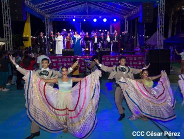 Concierto “Amor de Madre” en el Puerto Salvador Allende