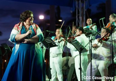 Concierto “Amor de Madre” en el Puerto Salvador Allende