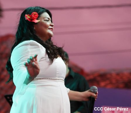 Concierto “Amor de Madre” en el Puerto Salvador Allende