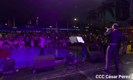 Concierto “Amor de Madre” en el Puerto Salvador Allende