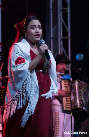 Concierto “Amor de Madre” en el Puerto Salvador Allende