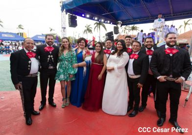 Concierto “Amor de Madre” en el Puerto Salvador Allende