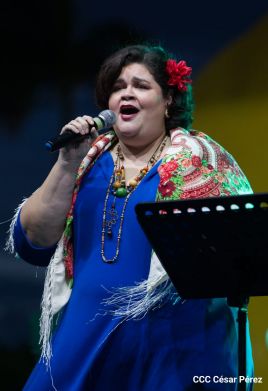 Concierto “Amor de Madre” en el Puerto Salvador Allende