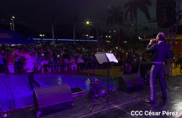 Concierto “Amor de Madre” en el Puerto Salvador Allende